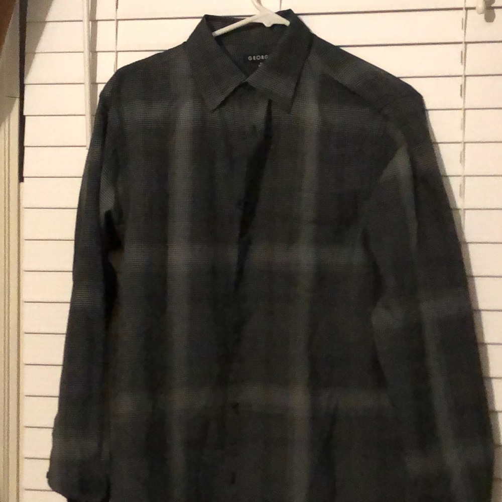 Men’s long sleeve button down dress shirt